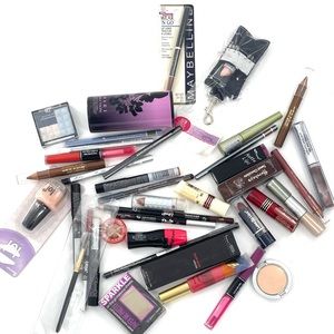 Brand New Drugstore MakeUp Bundle